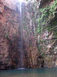 Manning-Gorge - We explore striking <b>Manning Gorge</b> and Barnett Gorge(time permitting)
